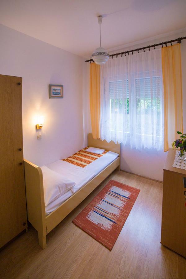 Appartement Violet à Banjol Extérieur photo