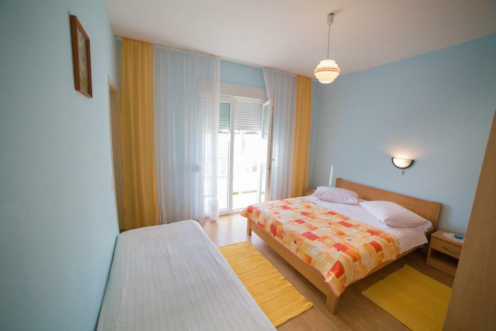 Appartement Violet à Banjol Extérieur photo